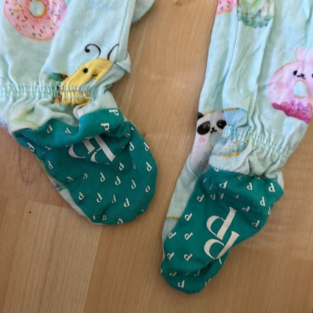 Posh Peanut 3-6 bamboo onesie baby animal donuts ruffle butt footed - Picture 9 of 11